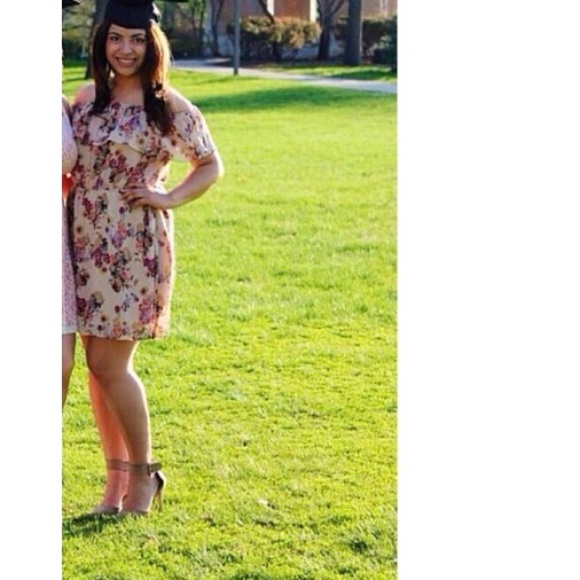 Tobi floral off the shoulder dress - Picture 7 of 7